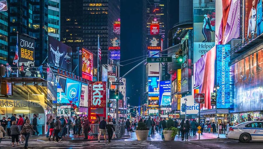 NYC: Skyline Night Tour on Double-Decker Bus - Who will get the most from this ride?