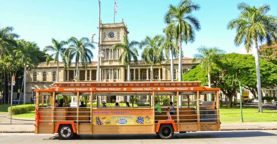 Oahu: Waikiki Trolley Hop-on Hop-off All-Line Pass - The Green Line: Diamond Head and the Farmers’ Market