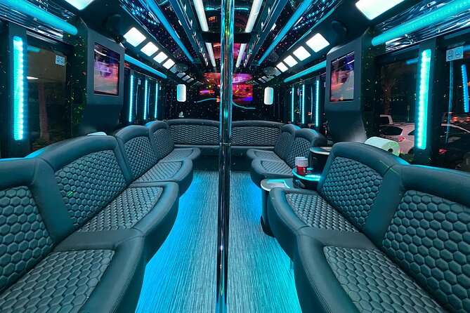 Open Bar Party Bus Nightclub Crawl in Las Vegas - Why this crawl can make Vegas nightlife easier