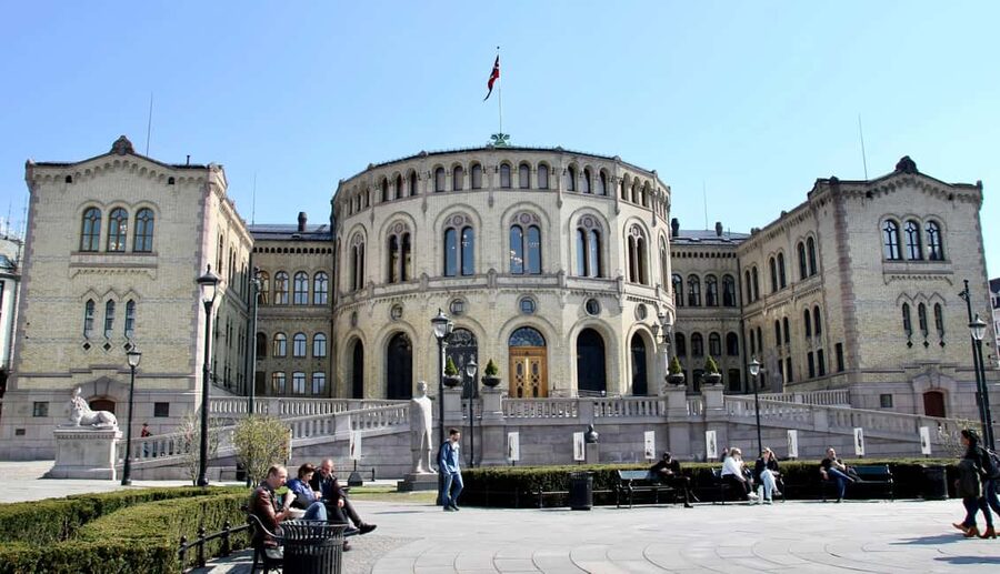 Oslo: 24 or 48-Hour Hop-On Hop-Off Sightseeing Bus GrayLine - Museum discounts and partner offers