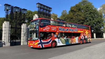 24 or 48-Hour Hop-On Hop-Off Sightseeing Bus GrayLine
