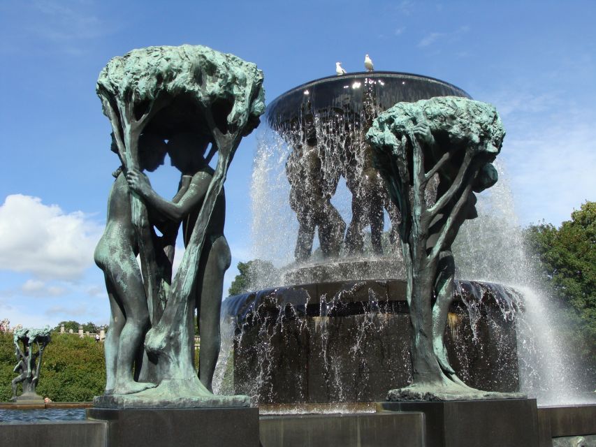 Oslo: Guided Oslo Highlights Tour by bus & Oslofjord cruise - Starting on Haakon VIIs Gate