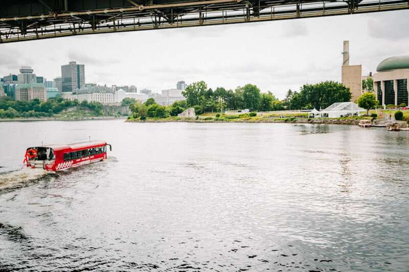 Ottawa: Bilingual Guided City Tour by Amphibious Bus - Key points to know before you board