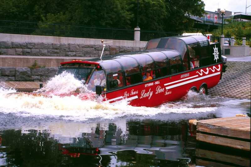 Ottawa: Bilingual Guided City Tour by Amphibious Bus - Crossing into Quebec without changing vehicles
