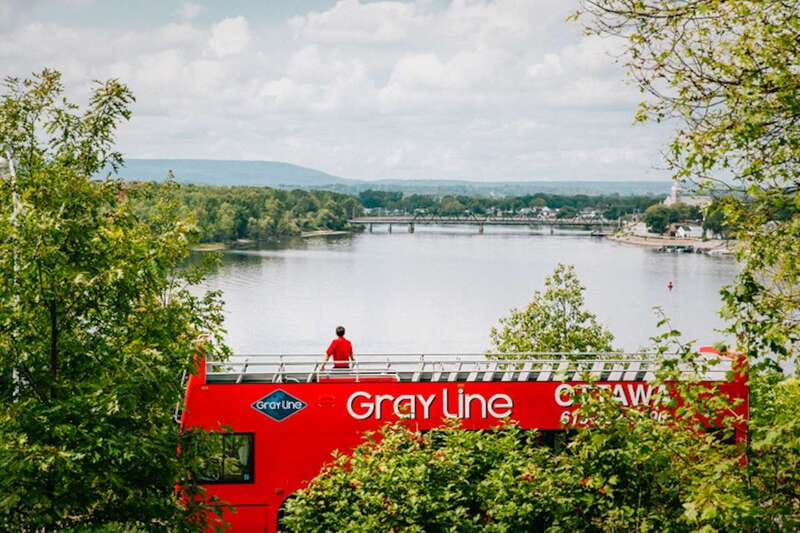 Ottawa: Hop-On Hop-Off Guided City Tour Pass - Museums, galleries, and the Royal Canadian Mint