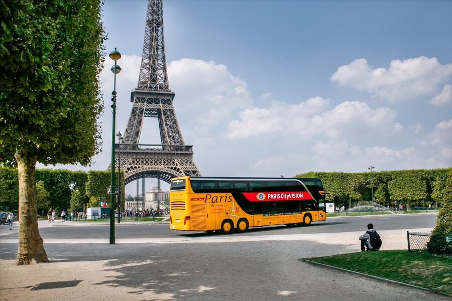 Paris: Audio-Guided Bus Tour & Seine River Cruise - The coach tour: a fast introduction to Paris