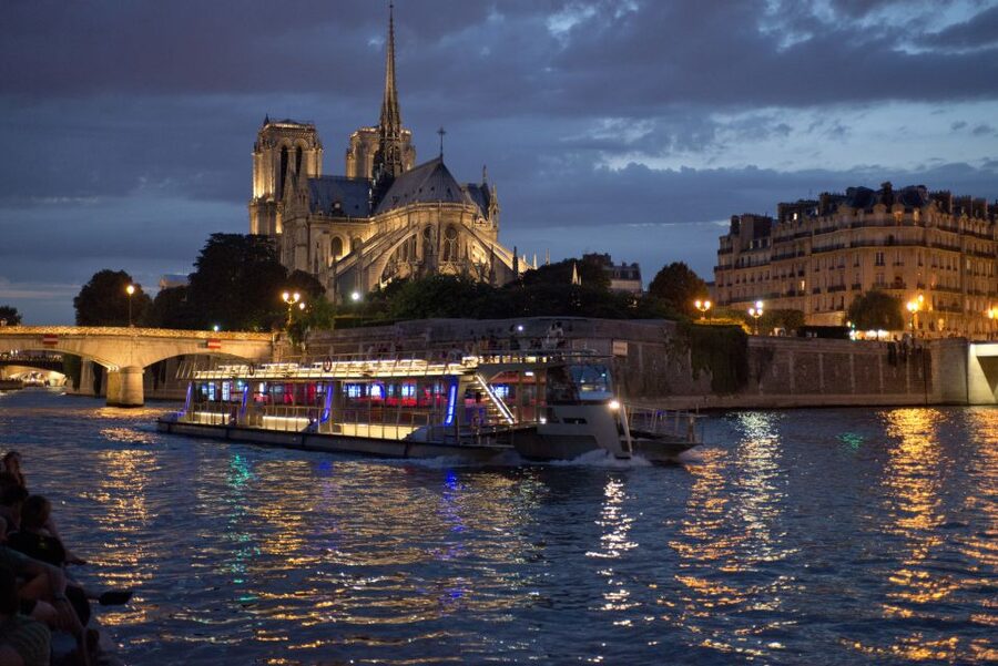 Paris: Big Bus Hop-on Hop-off Tour and Seine River Cruise - Start at Louvre-Pyramide or another stop