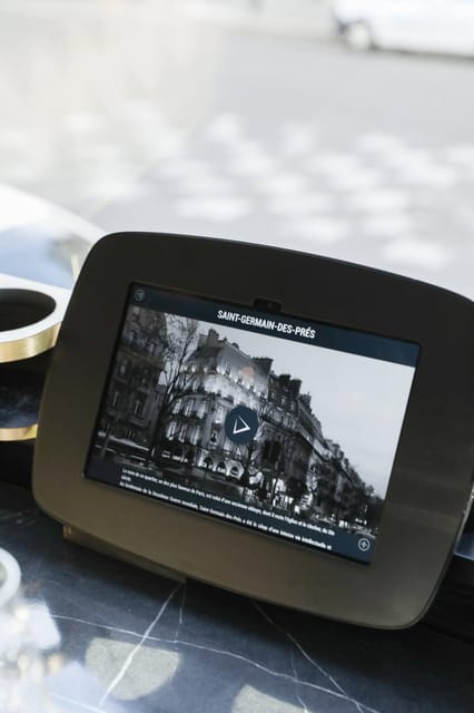Paris Bus Toqué St Germain 3-Course Dinner w/ Champagne - Following 96 points of interest by tablet