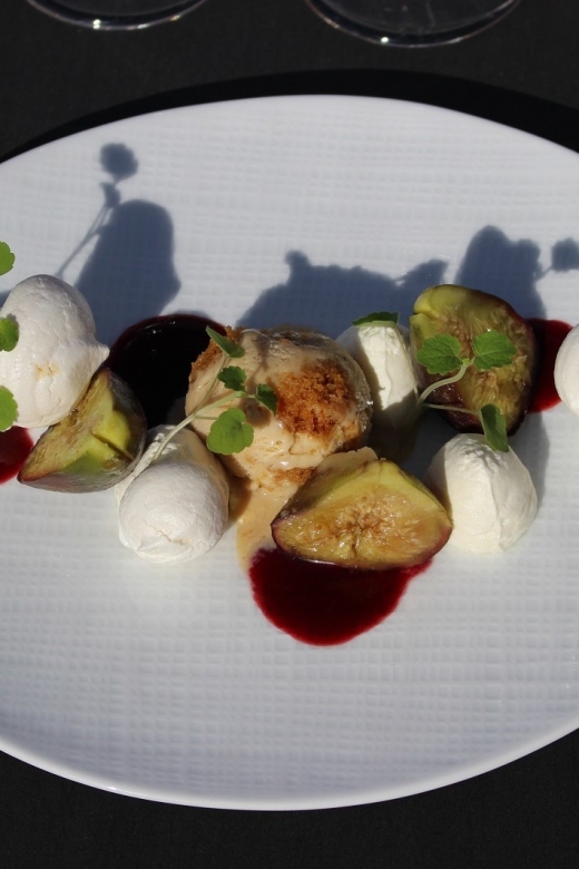 Paris: Bustronome Gourmet Lunch Tour on a Glass-Roof Bus - Four courses by Chef Vincent Thiessé