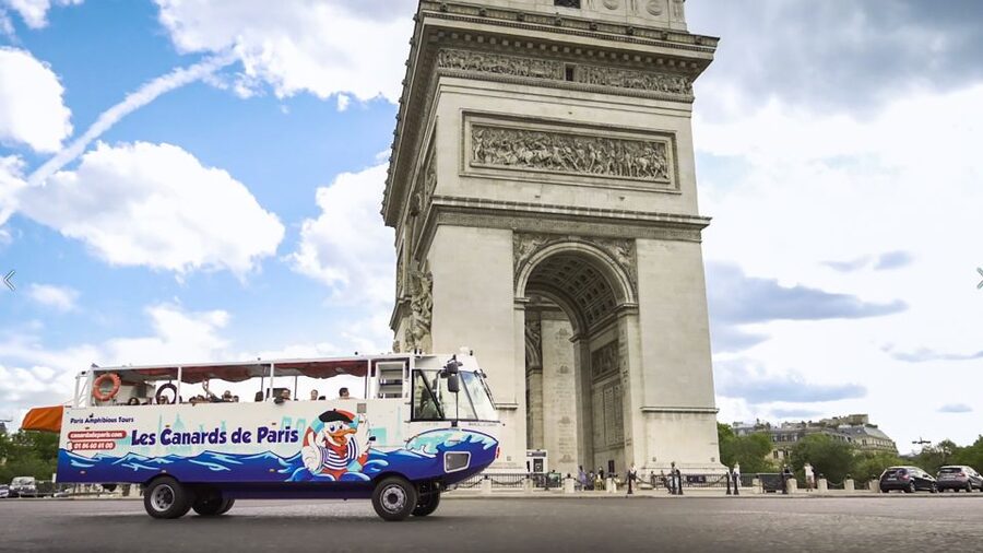 Paris: City and River Seine Tour on an Amphibious Bus - Weather, comfort, and practical timing