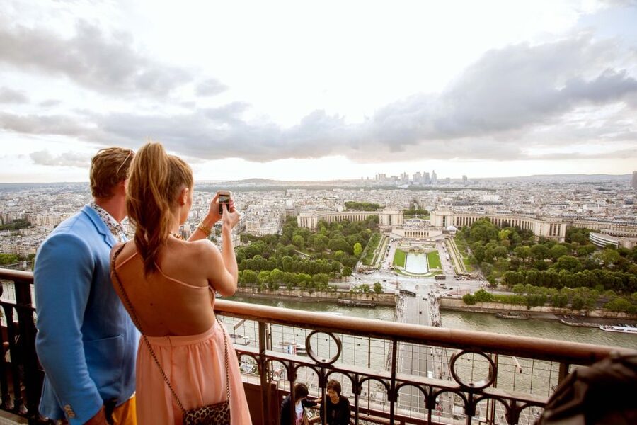 Paris: City Tour by Bus with Eiffel Tower & Optional Summit - FAQ