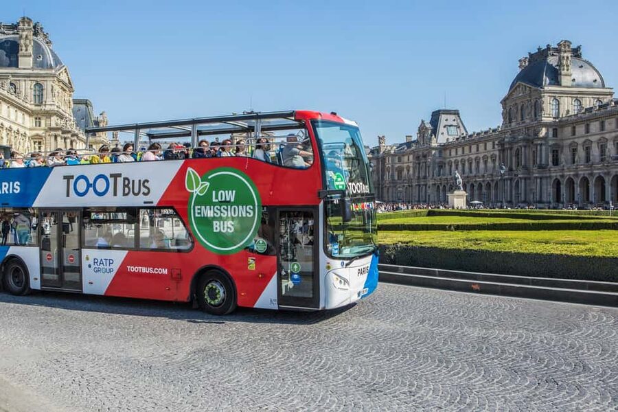 Paris: Louvre Museum Access with Host and Hop-On Hop-Off Bus - The bus route: a useful overview of Paris