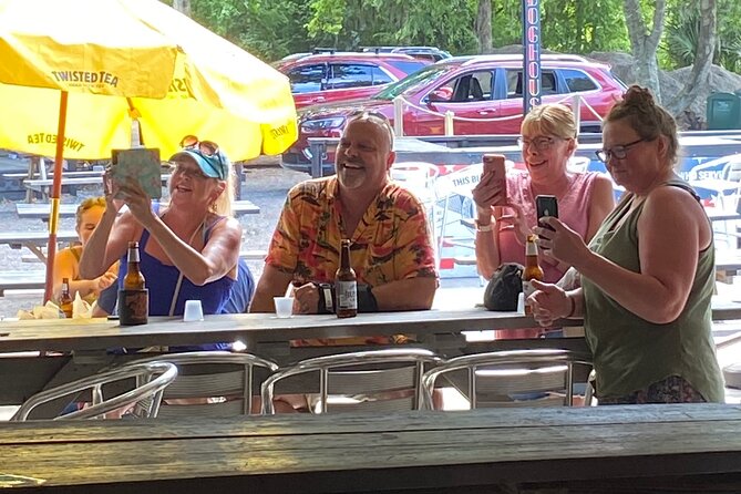 Party Bus Dive Bar Bus Crawl l - What makes the guide important