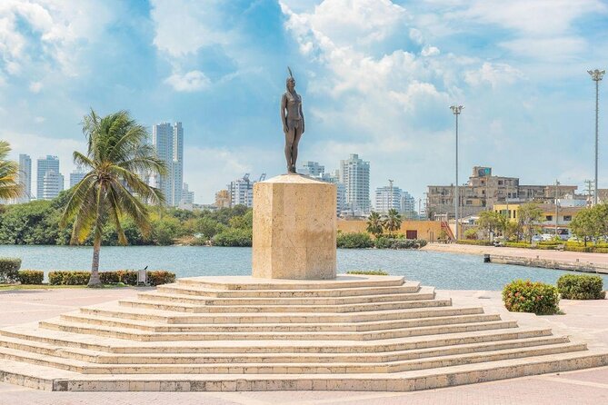 Party Bus Tour - What makes this Cartagena party bus worth considering