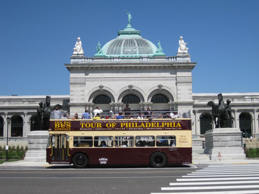 Philadelphia: Double-Decker Sightseeing Bus Tour - City Hall, Love Park, and the Parkway