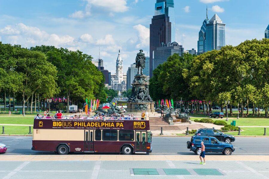 Philadelphia: Double-Decker Sightseeing Bus Tour - Live guides make the difference