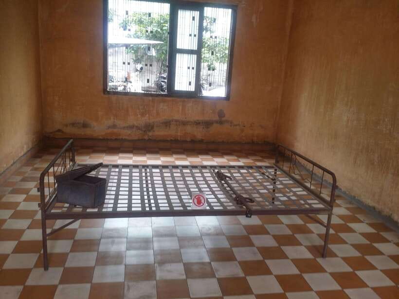 Phnom Penh: Killing Fields and Prison S21 Bus Tour - S21: a former school turned prison