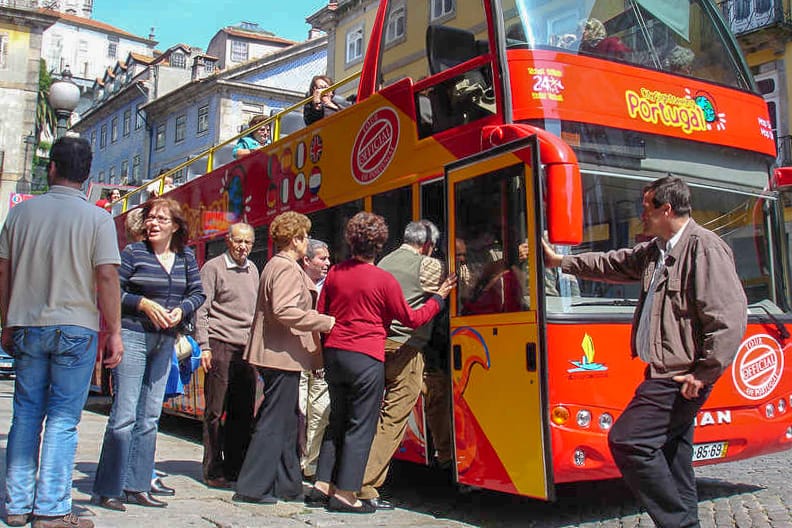 Porto: City Sightseeing Hop-On Hop-Off Bus Tour - Two routes, two very different views of Porto