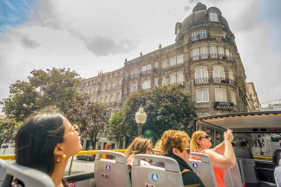 Porto: City Sightseeing Hop-On Hop-Off Bus Tour - Walking tours, port tasting, and the evening ride