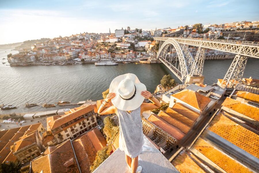 Porto: Hop-on Hop-off Bus with Optional Cruise & Wine Cellar - What this Porto bus pass actually covers