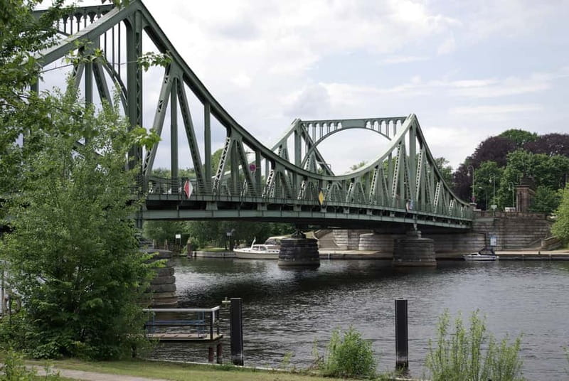 Potsdam: 5-Hour-Tour "Parks & Palaces" from Berlin by VW-Bus - Potsdam’s old market square and the Dutch Quarter