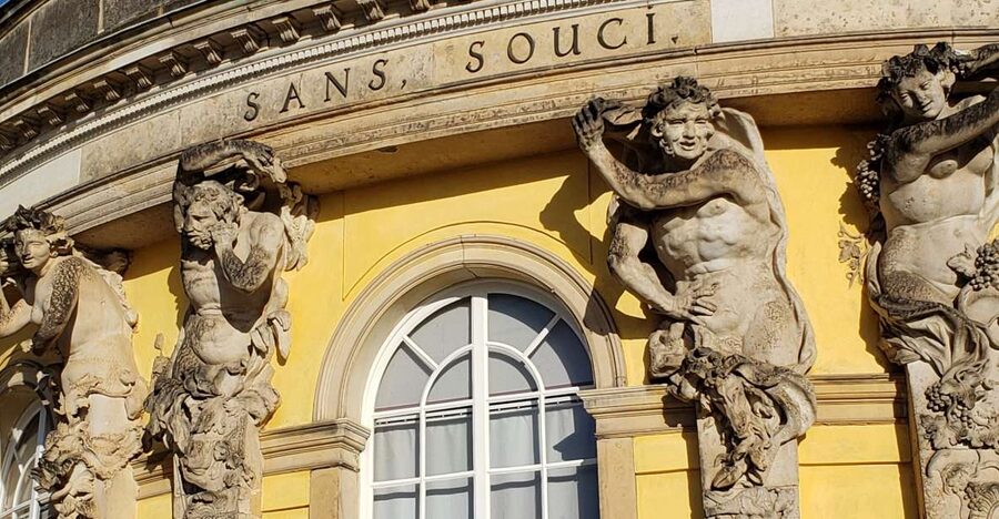 Potsdam: Private Bus Tour with Park Walk to Sanssouci Palace - Four things to know before you book