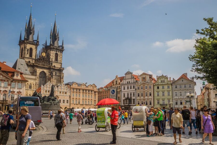 Prague: Big Bus Hop-on Hop-off, Castle Tour and River Cruise - Who will get the most from this experience?