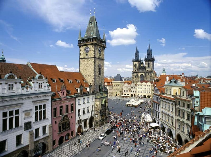 Prague: Bus and Boat Tour - Prague Castle and the optional walking portion