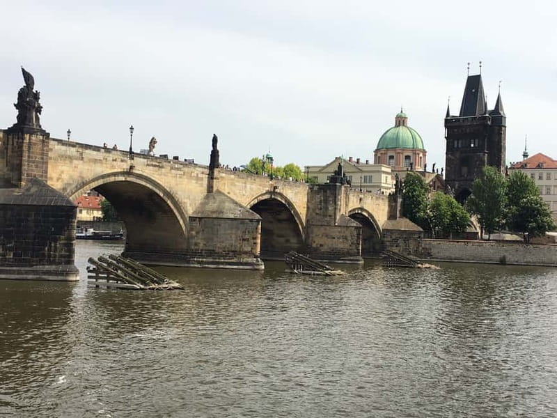 Prague: Bus and Boat Tour - What $31 buys you
