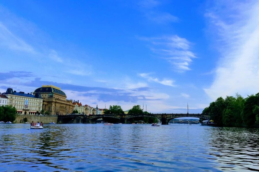Prague: Historic City Center Bus Tour with Top Sights - Who should book this Prague bus tour?