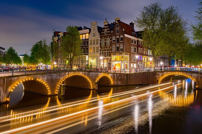 Private Bus Tour in Amsterdam City - Dam Square: Amsterdam’s central stage
