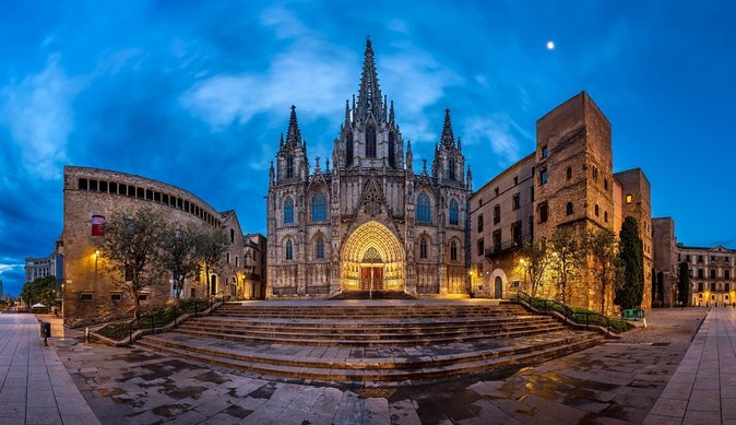 Private Customized Barcelona Tour by Mercedes VIP Bus and Personal Expert Guide - Key points at a glance