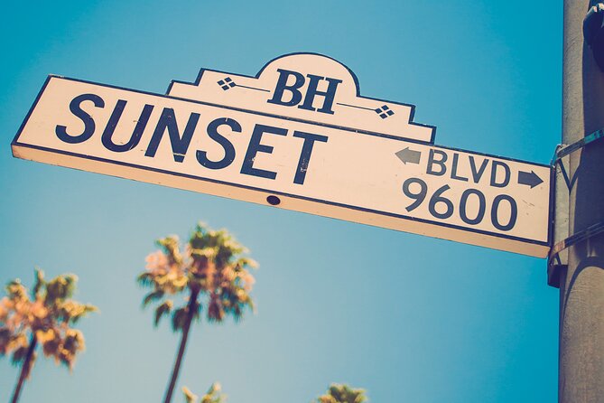 Private Hollywood and Celebrity Homes Bus Tour - The Sunset Strip’s comedy and music landmarks