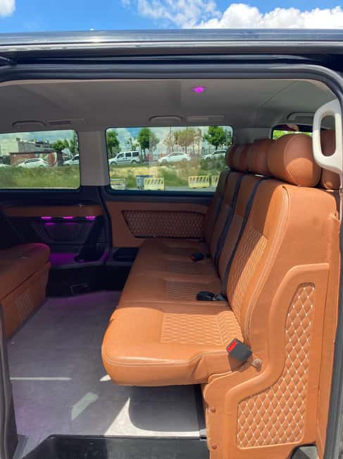 Private Hop On Hop Off Tour 3 Hours-Pickup From Hotel - Communication with the driver