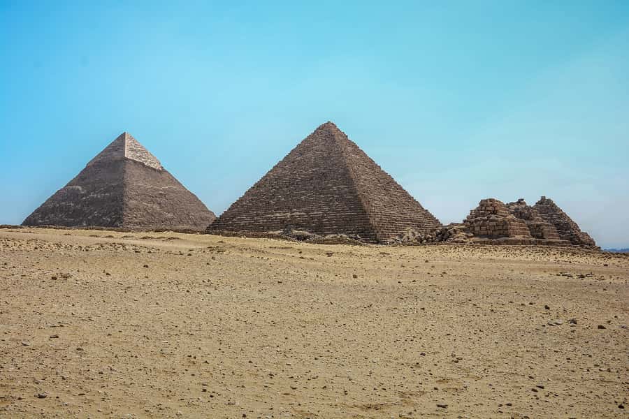 Private Overnight Tour to Cairo from Hurghada by Bus - Giza’s pyramids and the Sphinx on day one