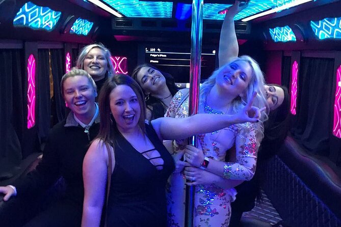 Private Party Bus Tour of the Las Vegas Strip Champagne Toast - What this Las Vegas party bus actually feels like