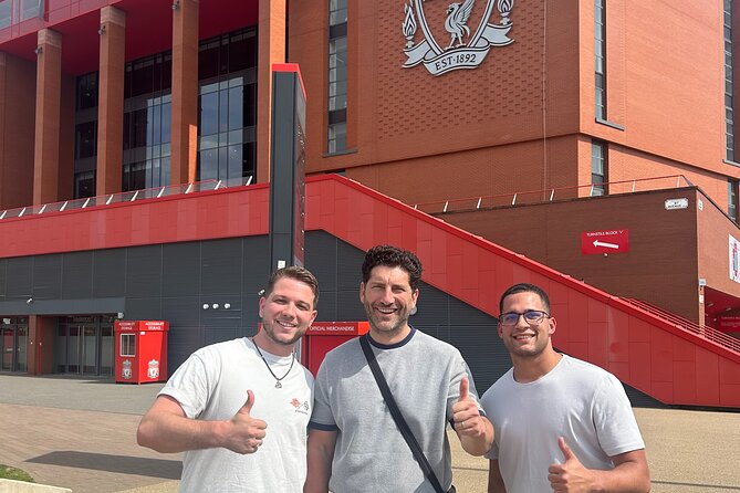 Private Tour in Liverpool – History, Football, Views & Local Beer - The brewery finish: beer flight, pizza, and local brewing