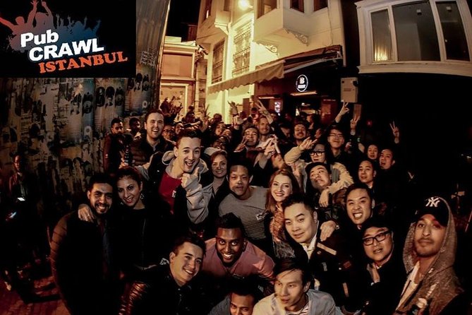 Pub Crawl Istanbul / Rooftop Clubs & Party Bus - The guides shape the whole night