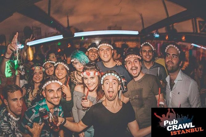 Pub Crawl Istanbul / Rooftop Clubs & Party Bus - What can go wrong?