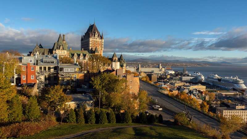 Quebec City: Old Town and Montmorency Falls Bus Tour - A useful three-hour introduction to Quebec City