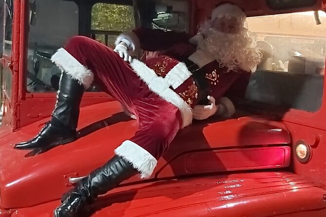 Red Bus Ride Along with Santa in Glasgow - Singing and dancing while Glasgow lights up