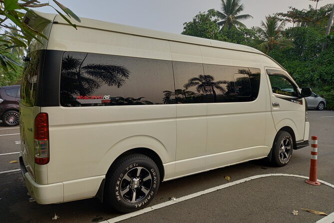 Rent Van (Mini Bus) with Driver in Sri Lanka - What the driver adds to the journey
