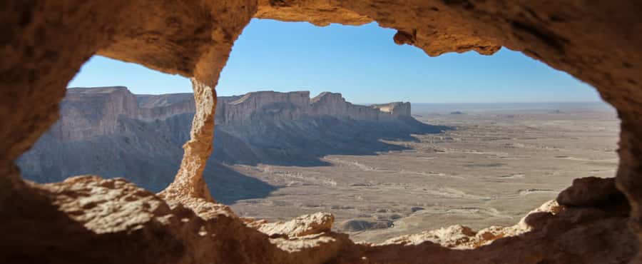 Riyadh Edge of The World and Bat Cave Visit by Bus - Sunset, dinner, and the evening atmosphere