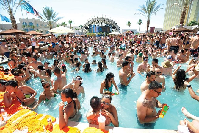 Rockstar Pool Party Crawl w/ VIP Entry & Party Bus Ride - How this Las Vegas pool crawl works