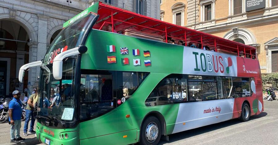 Rome: BigBus&RomeBoat Hop-On Hop-Off Bus and Boat Combo - Colosseum and Circus Maximus stops