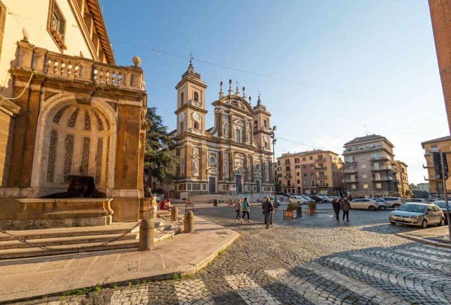 Rome: Castelli Romani Hop-on and Hop-off Tour - Line 2 on Sunday: Albano Laziale, Ariccia, and Nemi
