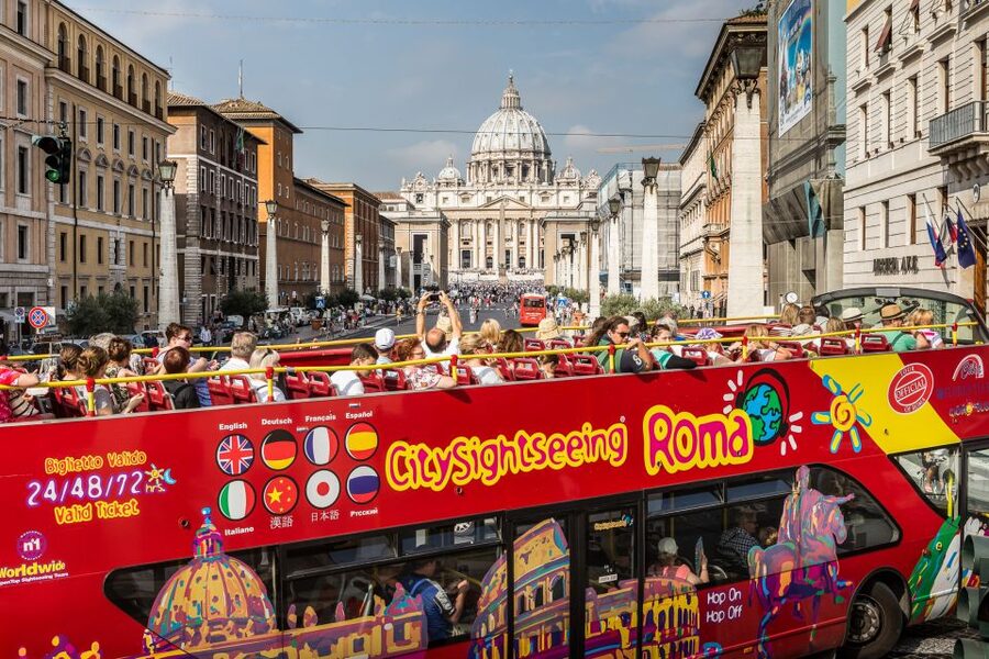 Rome: City Sightseeing Hop-on Hop-off Bus with Audioguide - Who will get the most from this Rome bus tour?