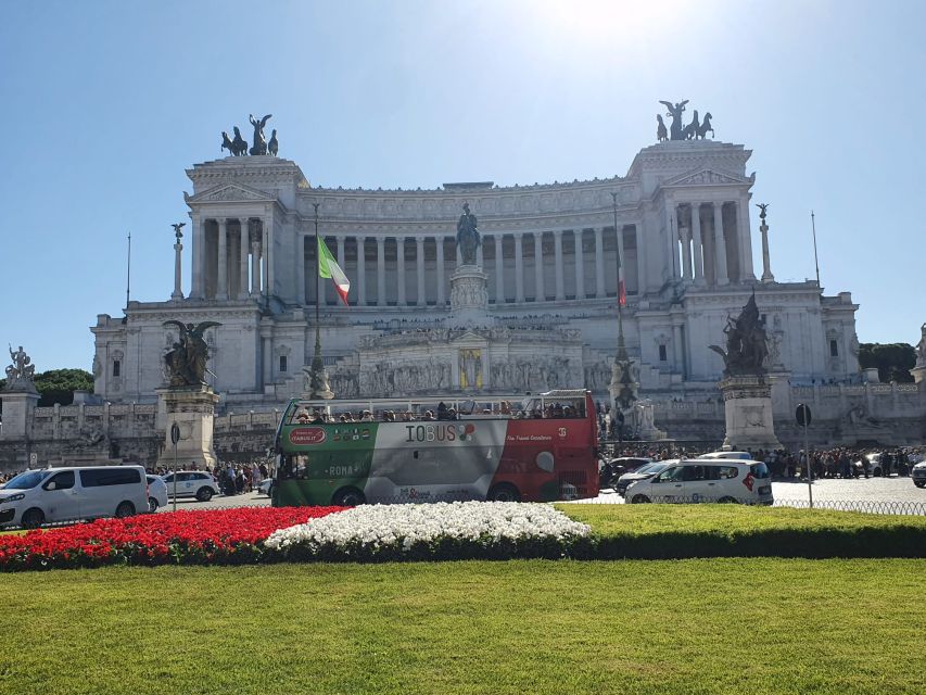 Rome: Colosseum Experience and Panoramic Bus Tour - Seeing Rome from the open bus