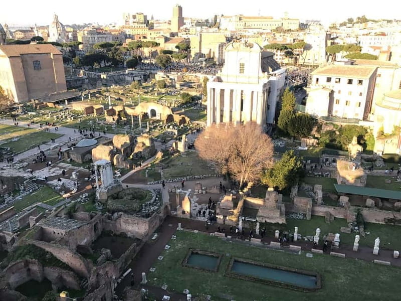 Rome: Colosseum, Forum Audio Tour with Hop-on Hop-off Bus - The introductory video and 3D view of Rome