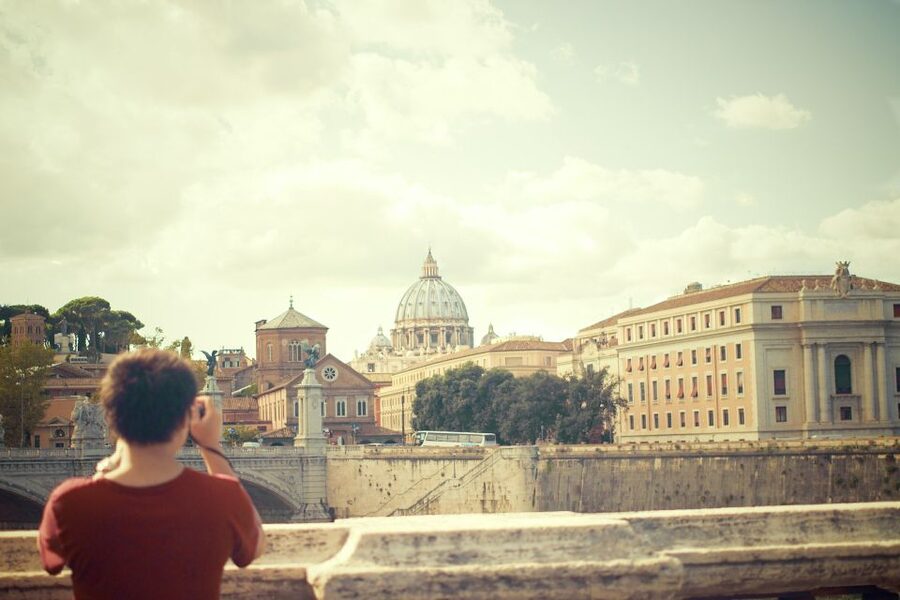 Rome: Hop-On Hop-Off Bus & Vatican Museums Guided Tour - Who should book this experience?